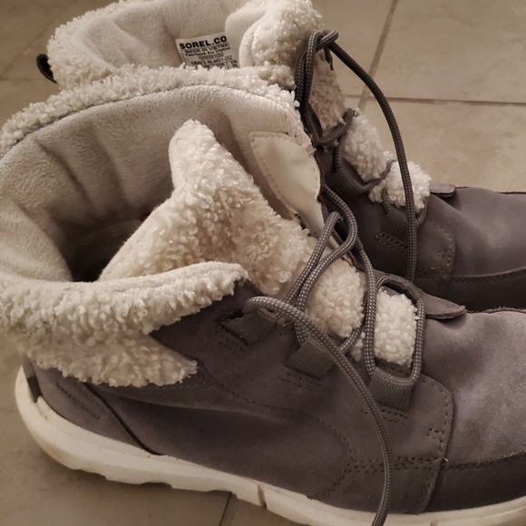 Sorel Explorer gray booties - Picture 2 of 3